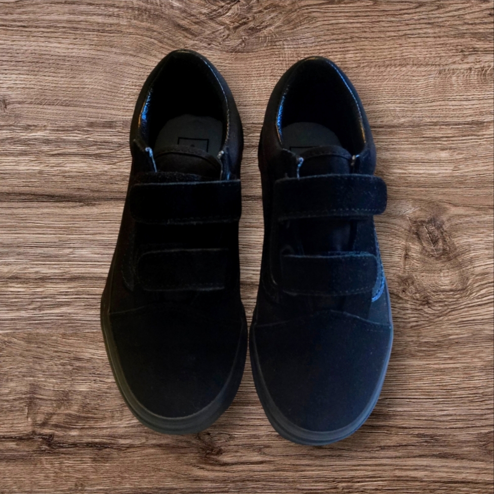Boys size 1.0 new vans with velcro